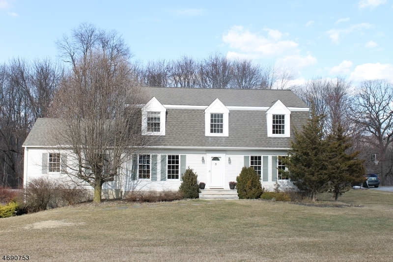 Property Photo: 1 Millstone Ct NJ 07871