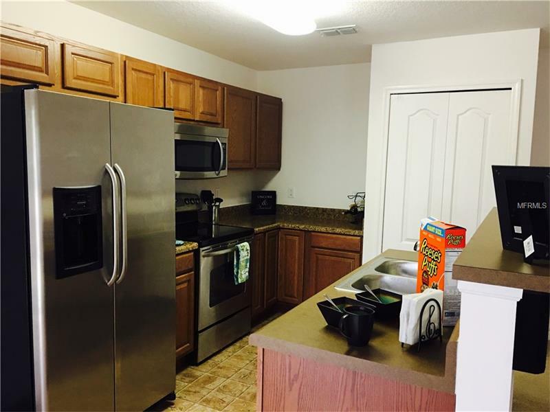 Property Photo: 4706 Ashburn Pond Way FL 33610
