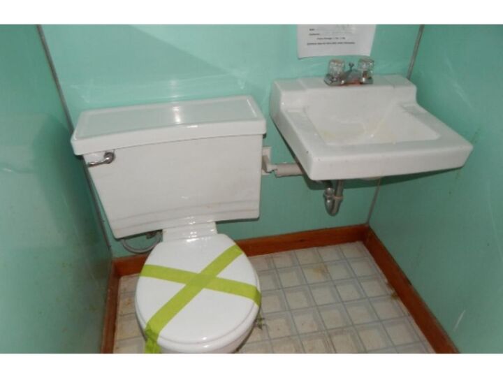 Property Photo:  88 Norcross Street  NH 03109 