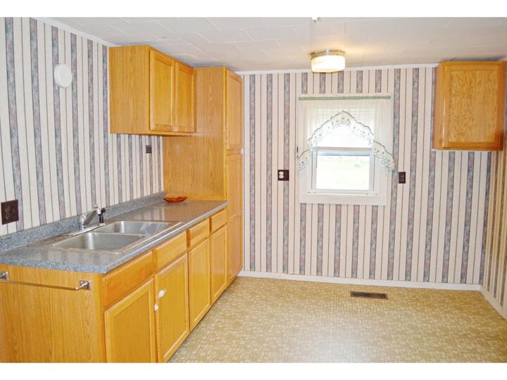 Property Photo: 49 Arlington Avenue NH 03431