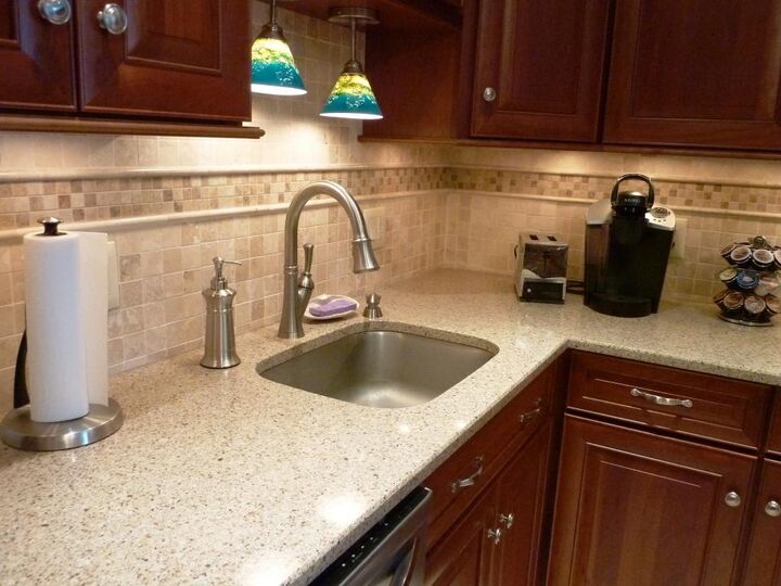 Property Photo:  1 Oak Hill Lane 122  NH 03062 