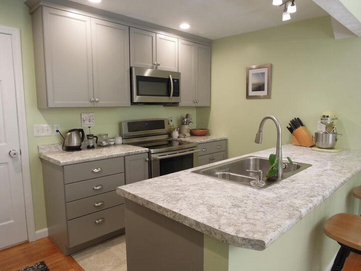 Property Photo:  6 Jennifer Drive  NH 03301 