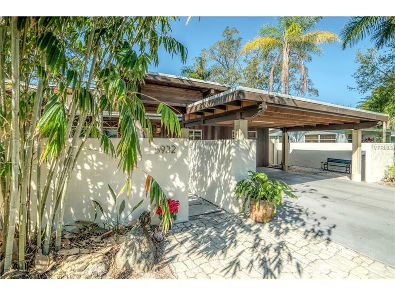 5932 Wildwood Avenue  Sarasota FL 34231 photo