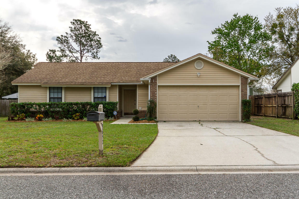 Property Photo:  9652 Chutney Court  FL 32221 