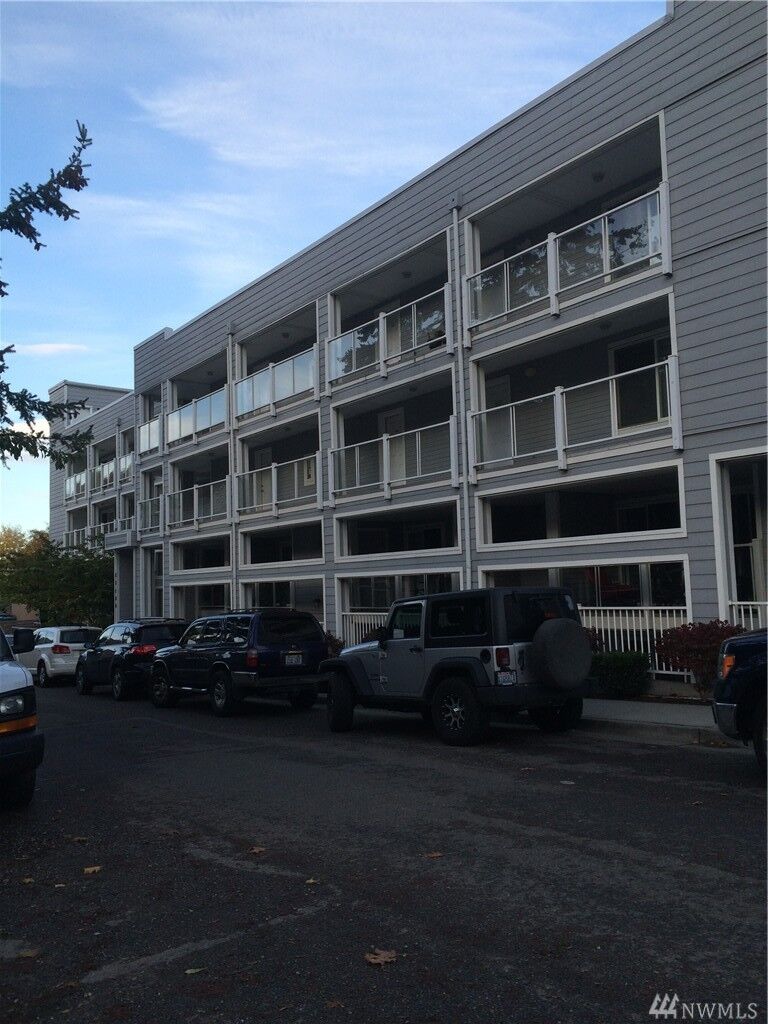 Property Photo:  3318 30th Ave SW B-301  WA 98126 