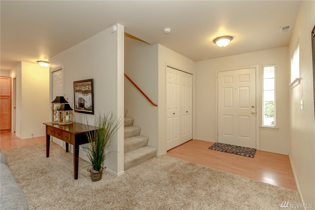 Property Photo: 31029 123rd Lane SE 66 WA 98092