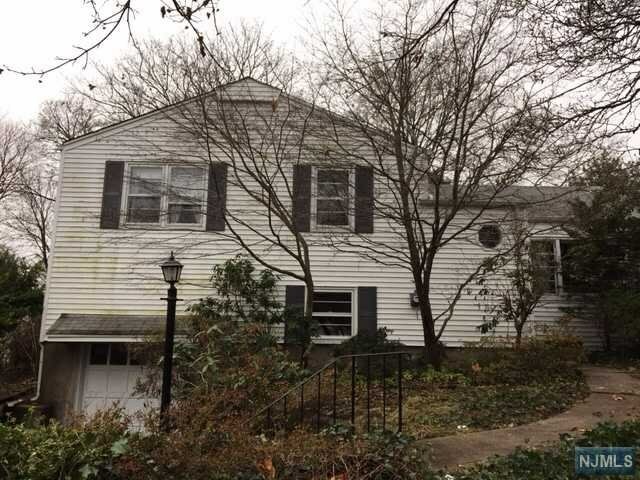 Property Photo:  28 Princeton Place  NJ 07452 