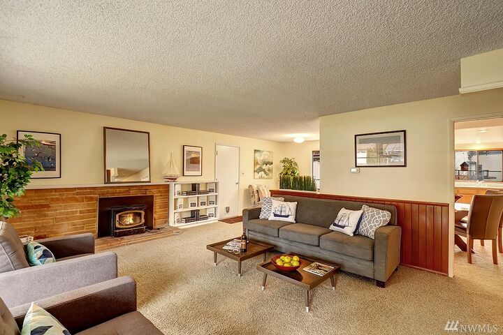 Property Photo:  22605 56th Ave W  WA 98043 