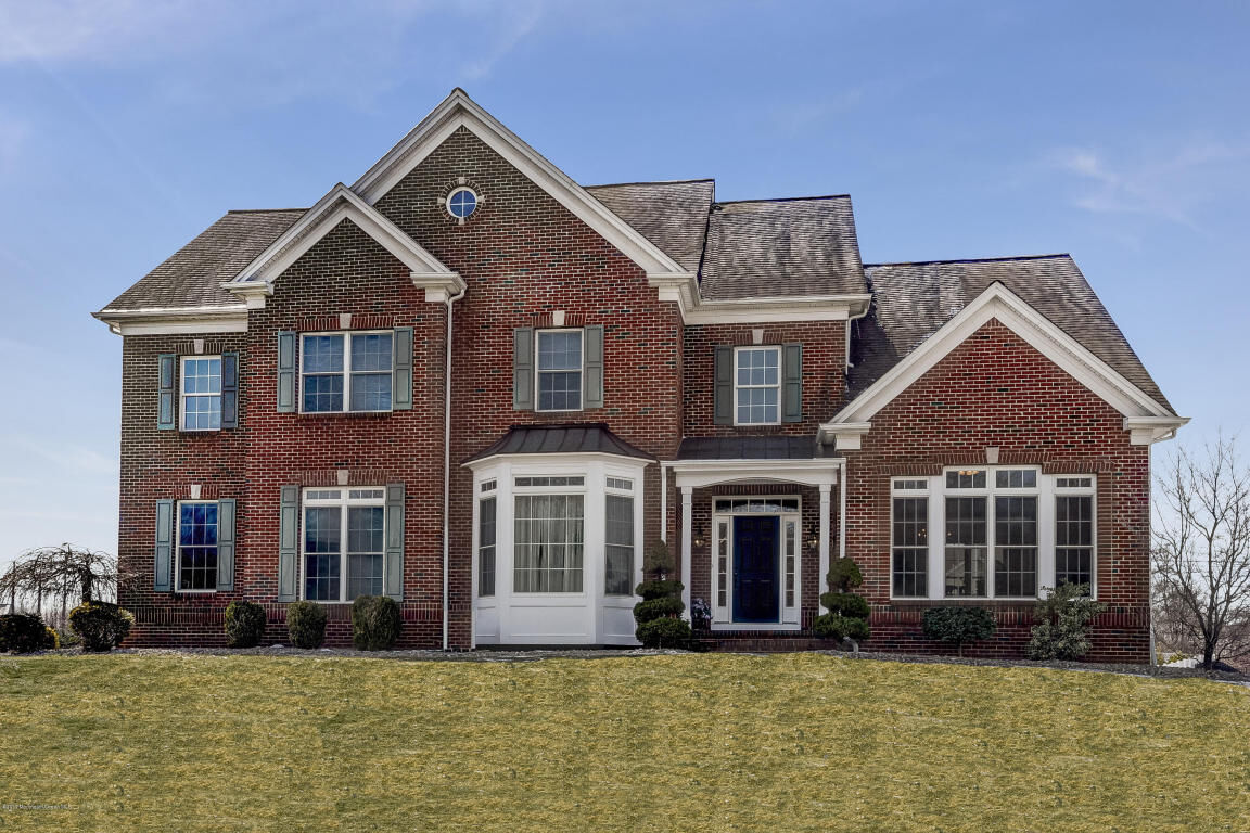 Property Photo:  6 Villa Farms Circle  NJ 08831 