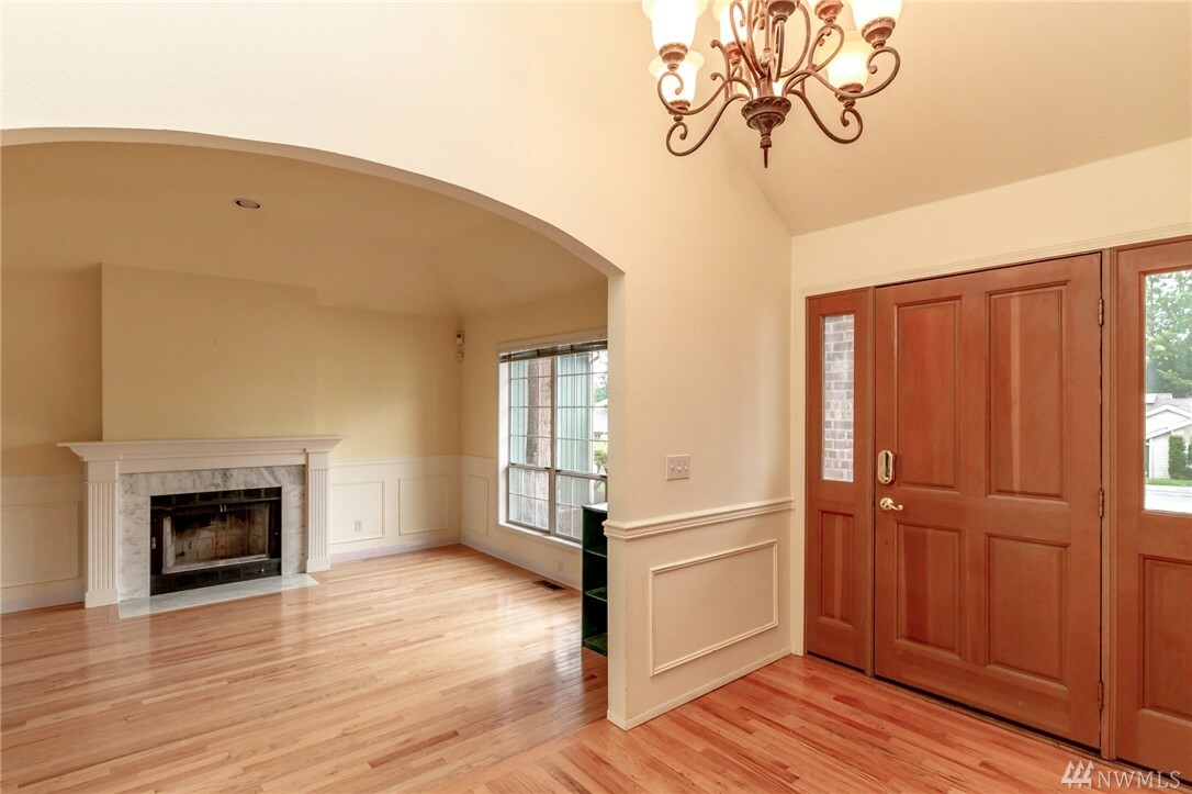 Property Photo: 25514 Lake Wilderness Country Club Dr SE WA 98038
