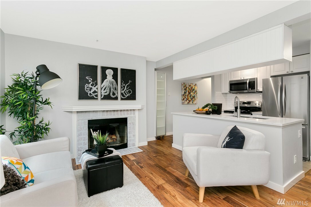Property Photo:  769 Hayes St 205  WA 98109 