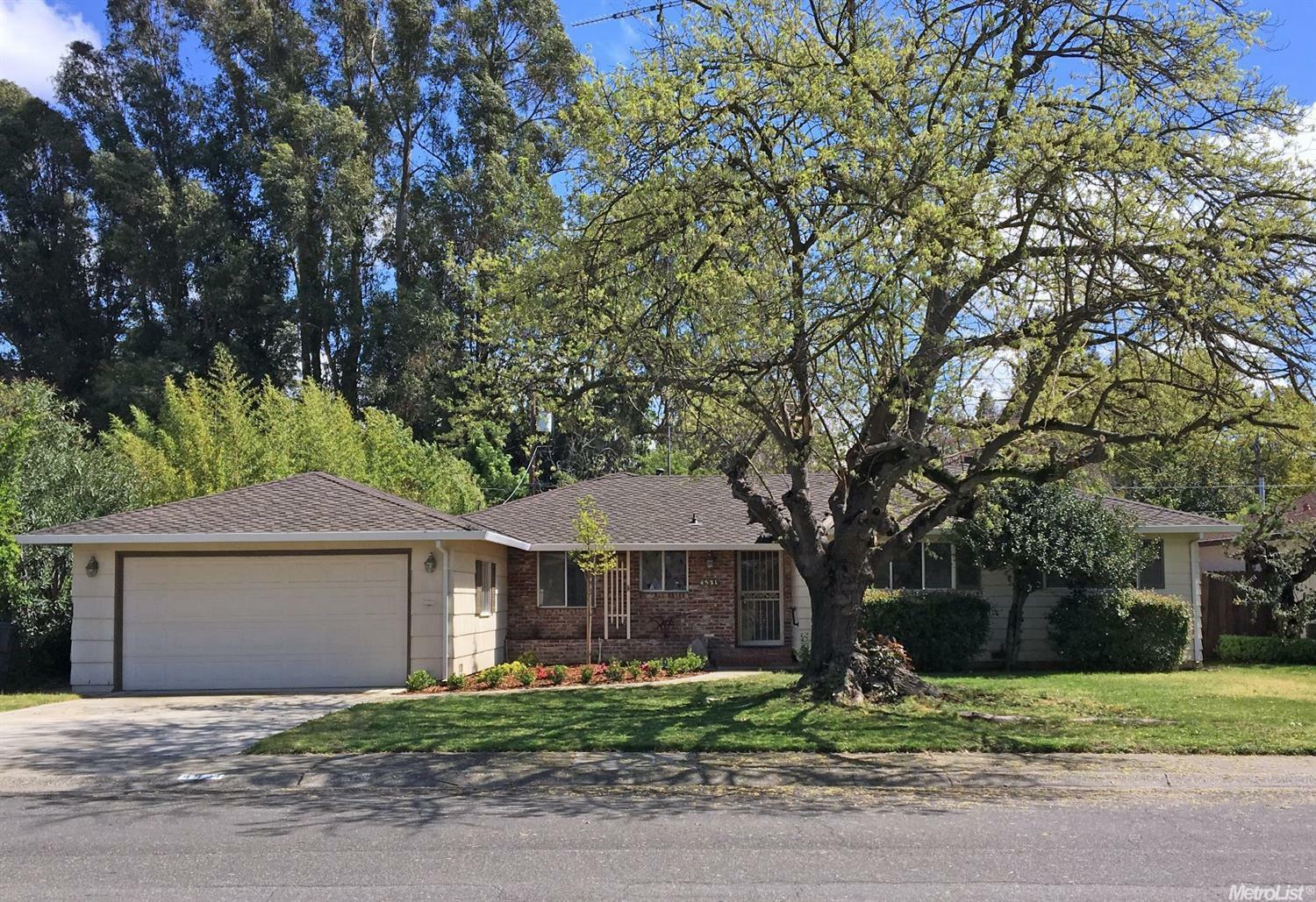 Property Photo:  4521 Euclid Avenue  CA 95822 