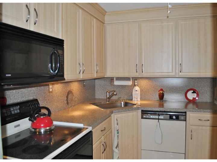 Property Photo:  110 Coliseum Avenue  NH 03063 
