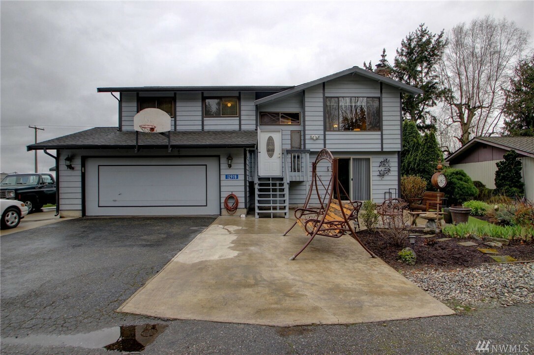 Property Photo:  12978 N Ovenell Lane  WA 98233 