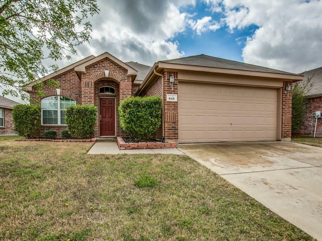 Property Photo:  810 Bastrop Drive  TX 76002 