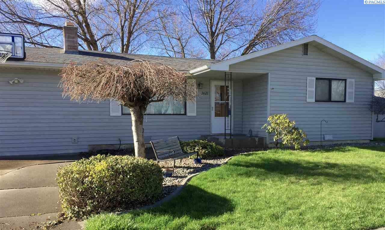 Property Photo:  3621 W 4th Place  WA 99336 