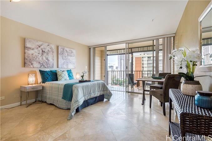 Property Photo:  2345 Ala Wai Boulevard 2006  HI 96815 