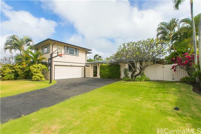 Property Photo:  644 Kanaha Street  HI 96734 