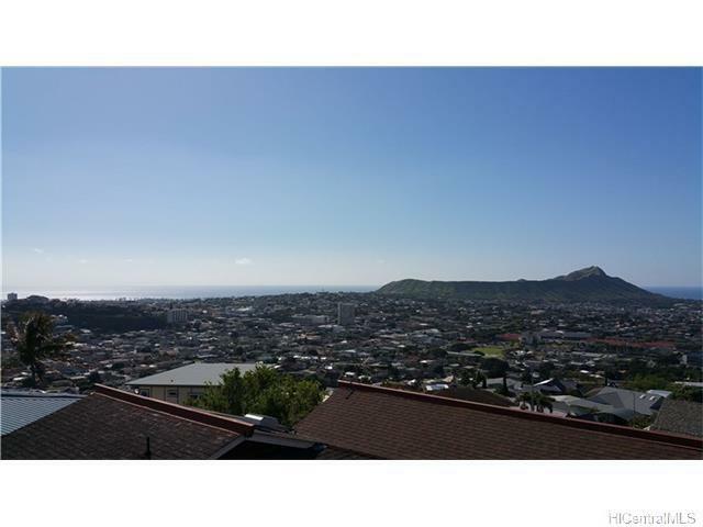 Property Photo:  1534 Kanalui Street  HI 96816 