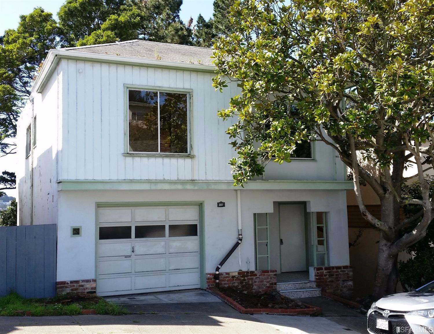 Property Photo:  227 Panorama Drive  CA 94131 