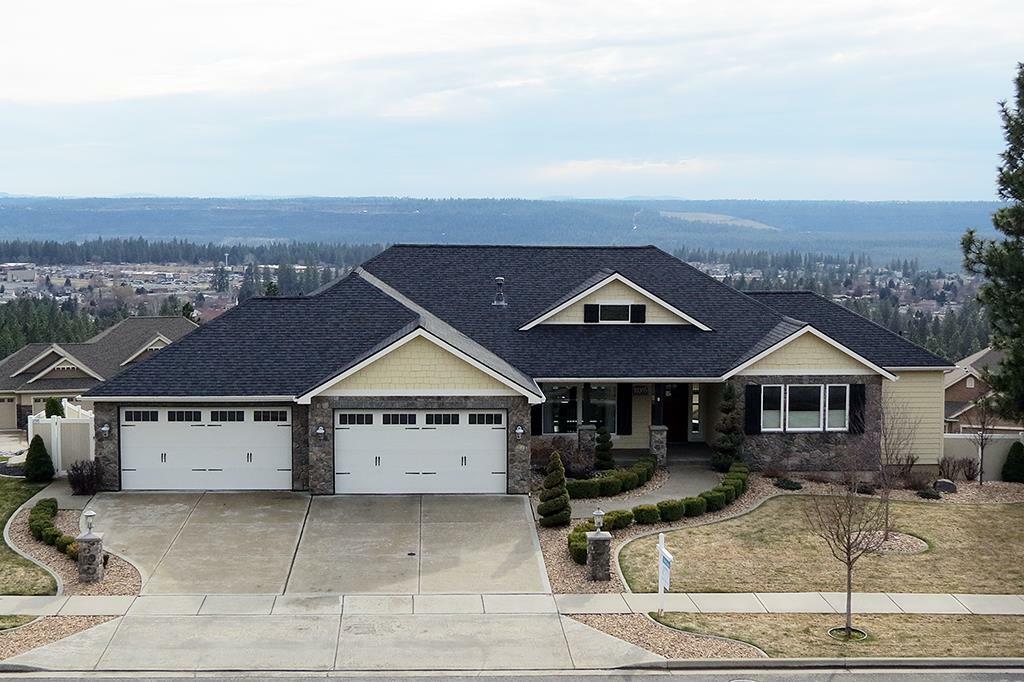 Property Photo: 10305 N Navaho Dr WA 99208