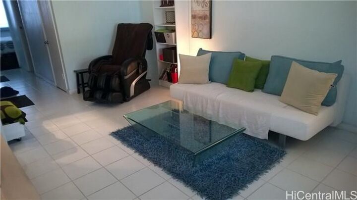 425 Ena Road 207A  Honolulu HI 96815 photo