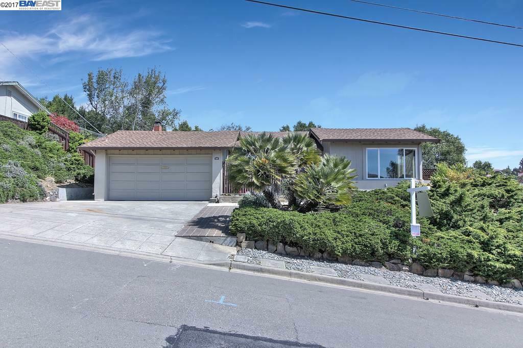Property Photo: 5685 Shadow Ridge Dr CA 94552