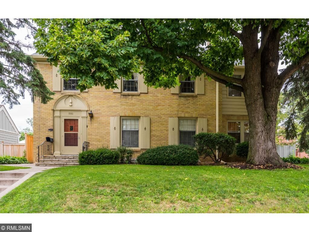 Property Photo:  1911 Pinehurst Avenue  MN 55116 