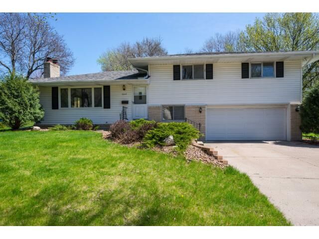 Property Photo:  1840 Aquila Avenue N  MN 55427 