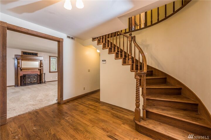 Property Photo:  2801 Hunt Rd  WA 98277 