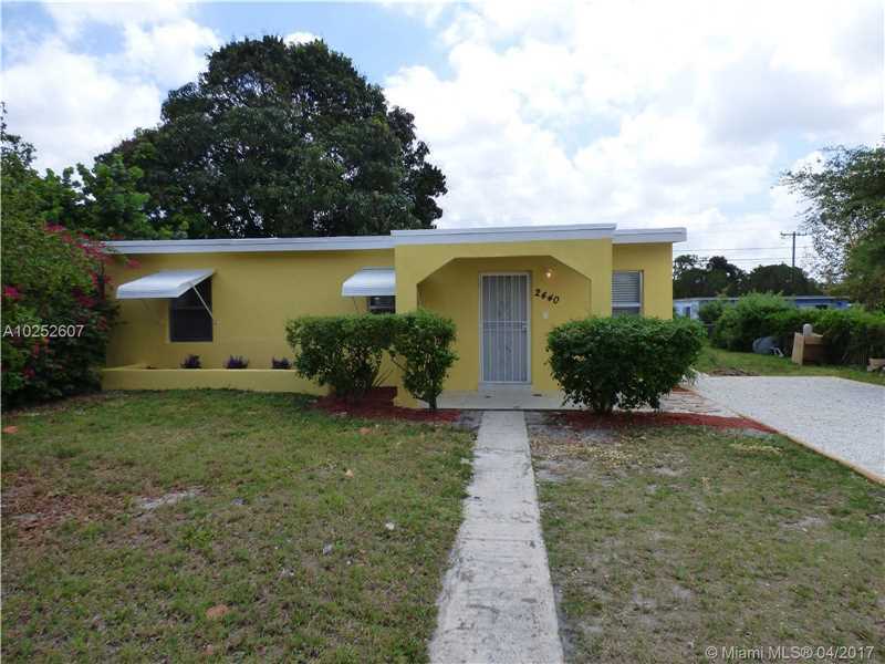 Property Photo: 2440 NW 159th Ter FL 33054
