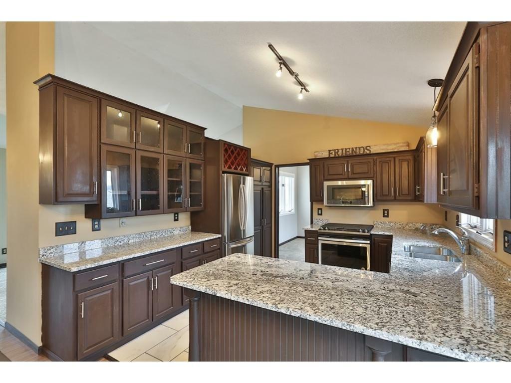 725 Laura Court  Chaska MN 55318 photo