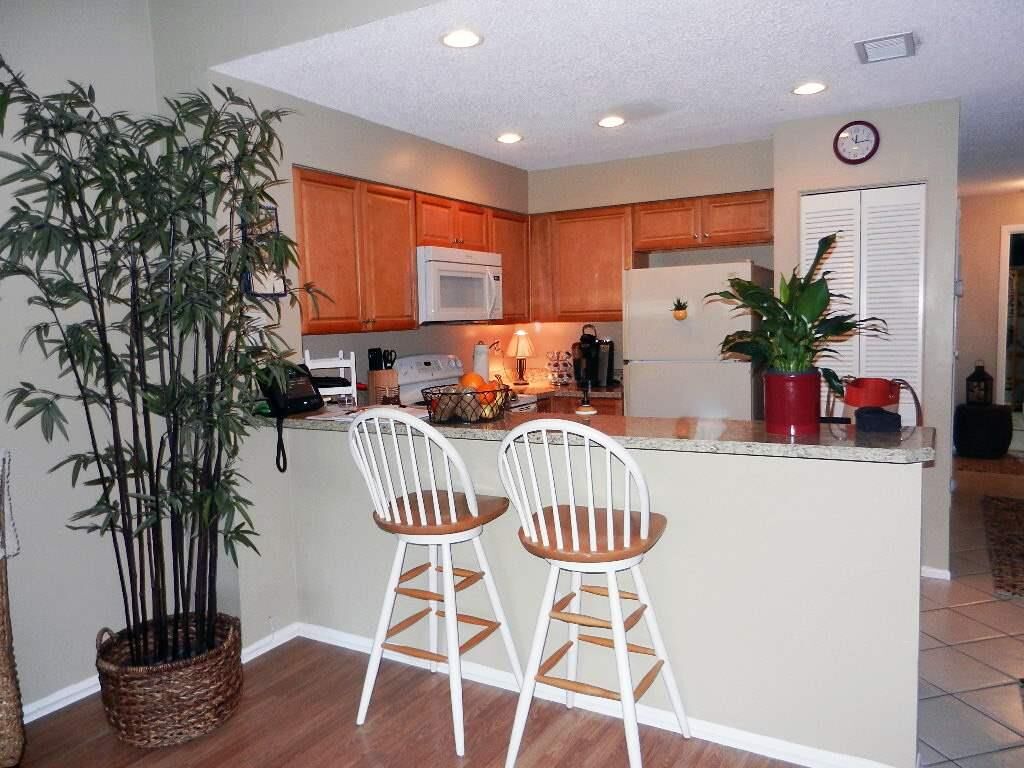 Property Photo: 107 Village Del Prado Cir FL 32080