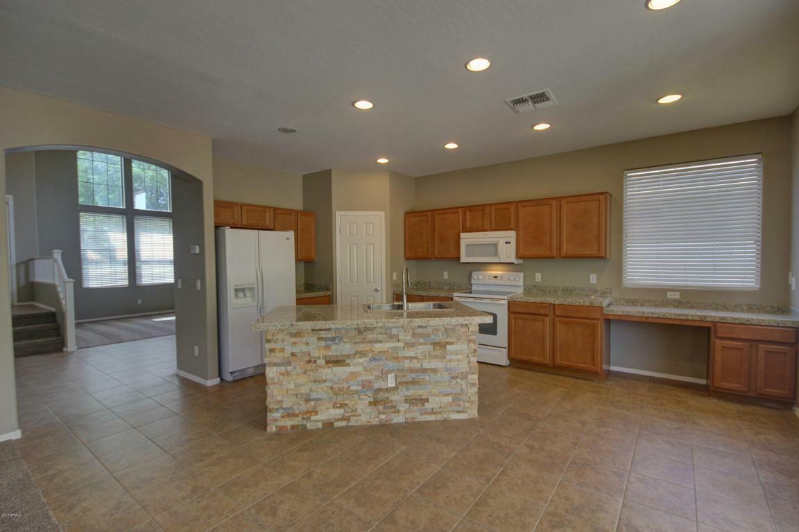 Property Photo:  3022 E Superior Road  AZ 85143 