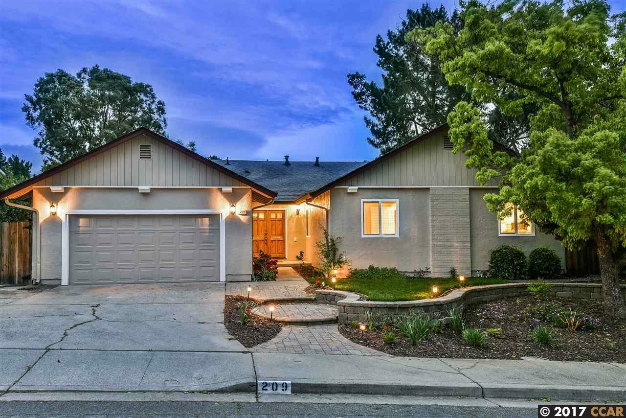 Property Photo: 209 Southwind Dr CA 94523