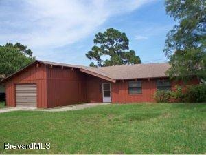 Property Photo:  407 NE Beauregard Avenue  FL 32907 