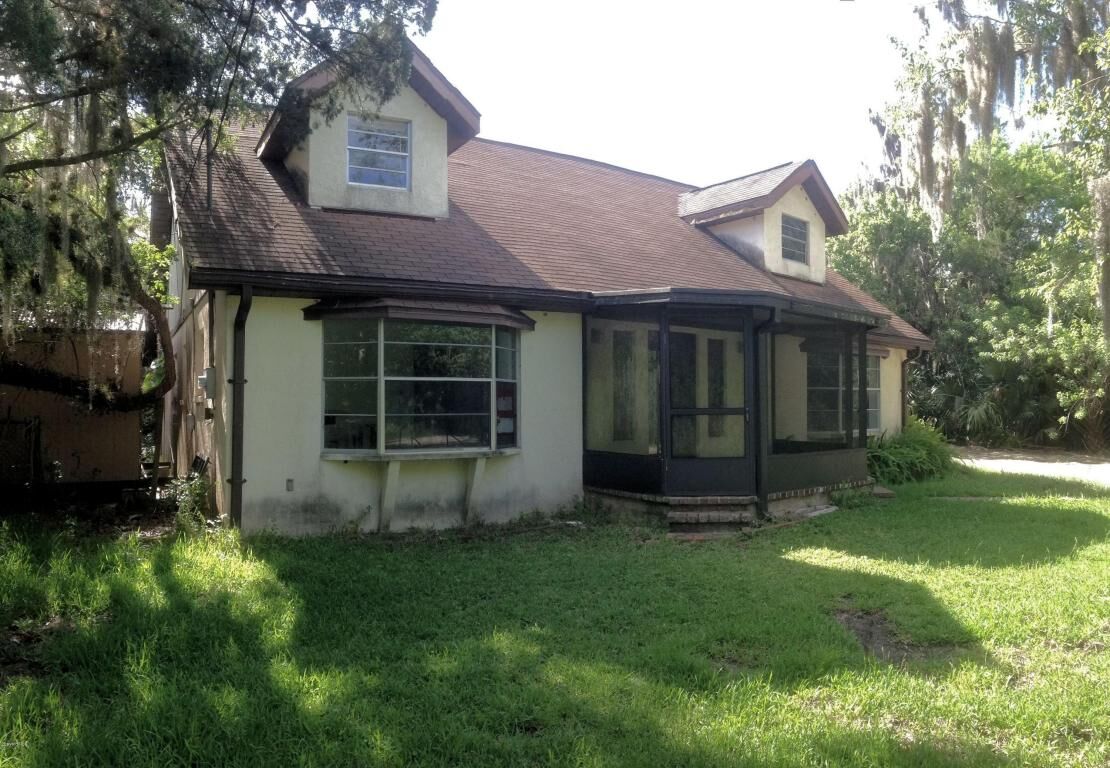 Property Photo:  505 E Hall Road  FL 32953 