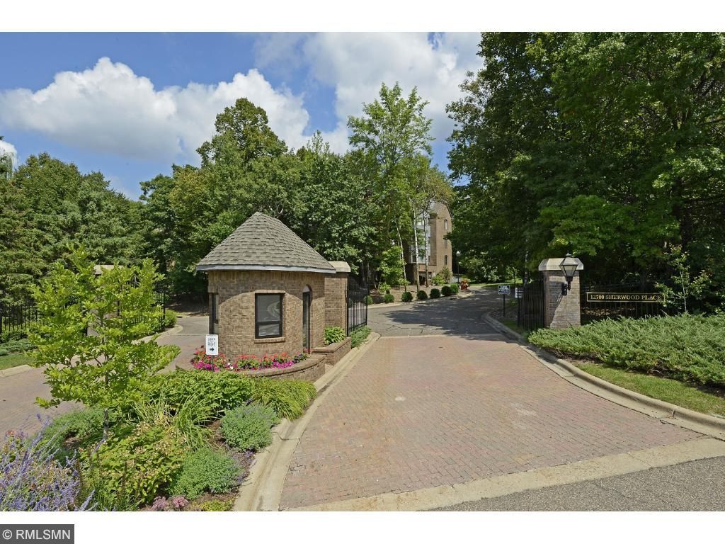 Property Photo:  12700 Sherwood Place 310  MN 55305 