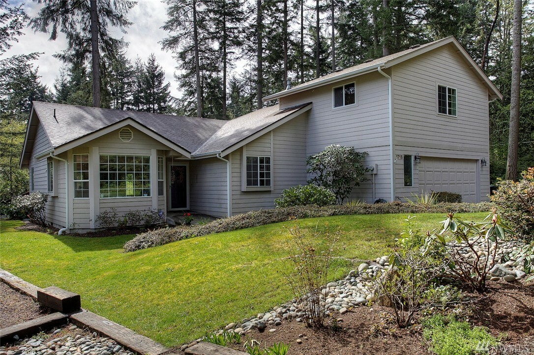 Property Photo:  1718 Hilltop Rd NW  WA 98335 