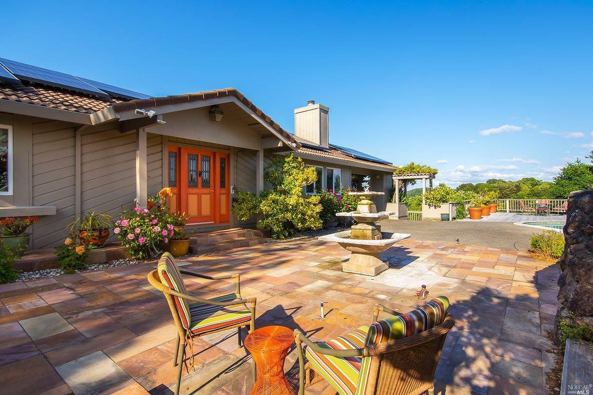 Property Photo: 1164 Santolina Drive CA 94945