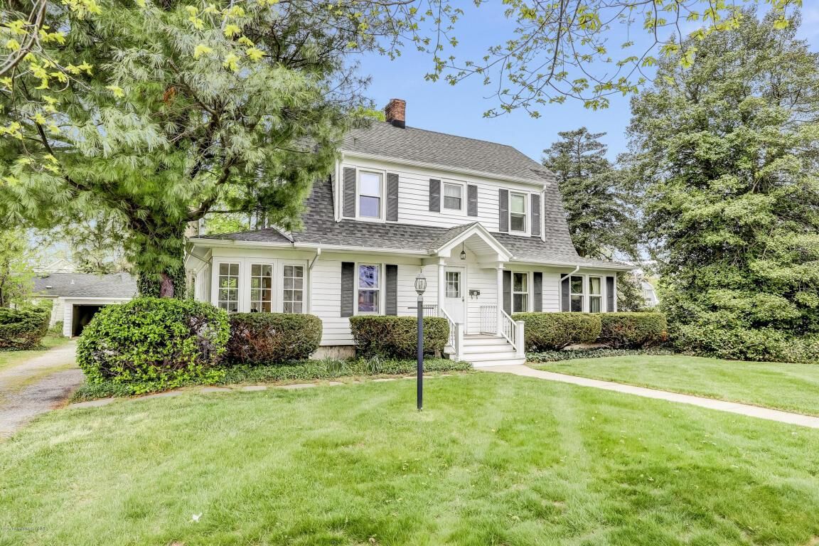 Property Photo:  54 Princeton Road  NJ 07704 
