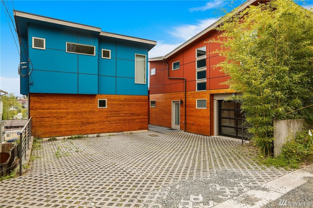 Property Photo:  1538 Sturgus Ave S  WA 98144 