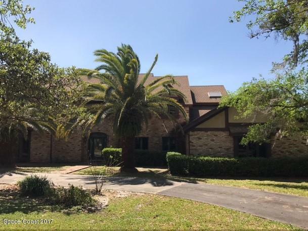 Property Photo:  1221 Sand Pine Circle  FL 32796 