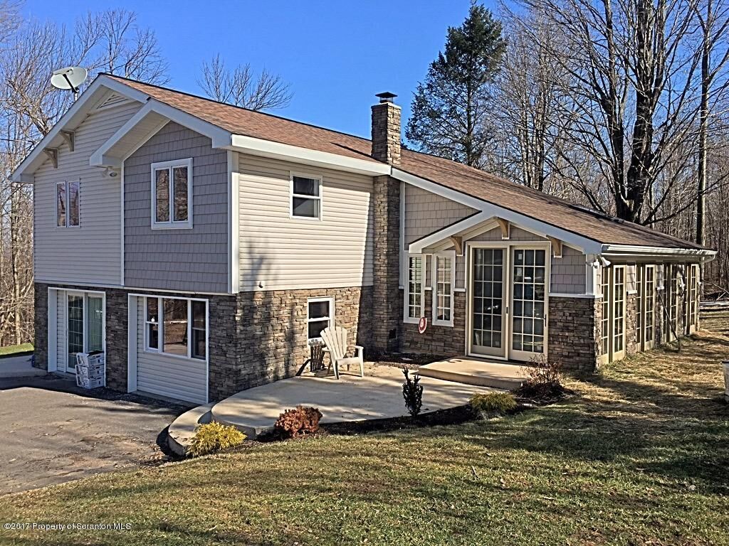 Property Photo:  5275 Bloomington Road  PA 18444 