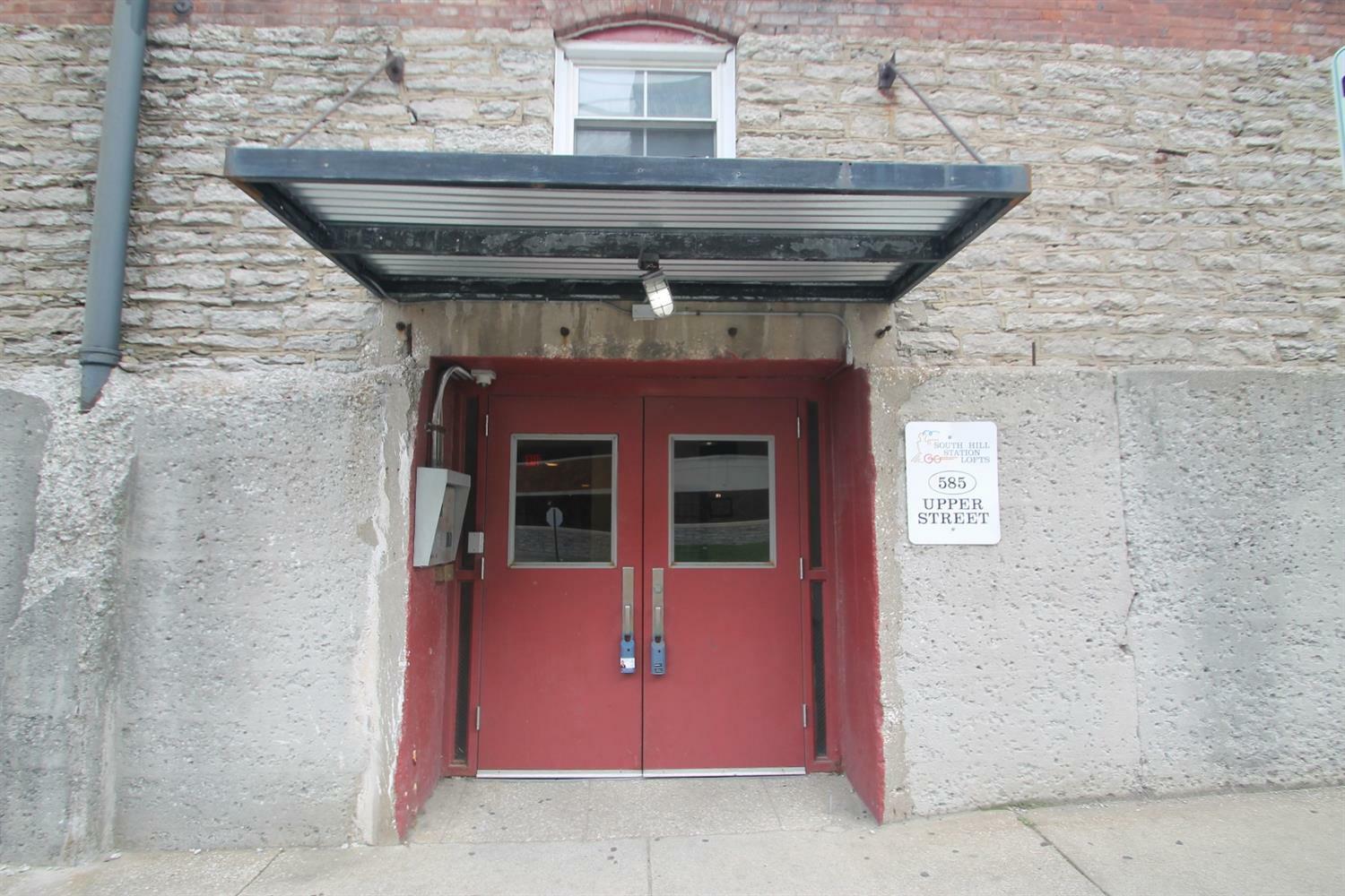 Property Photo: 585 South Upper Street 118 KY 40508