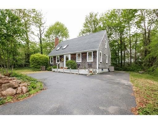 Property Photo: 6 Nobska Rd MA 02543