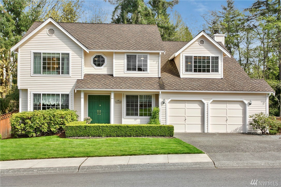 Property Photo: 14133 Cascade Dr SE WA 98296
