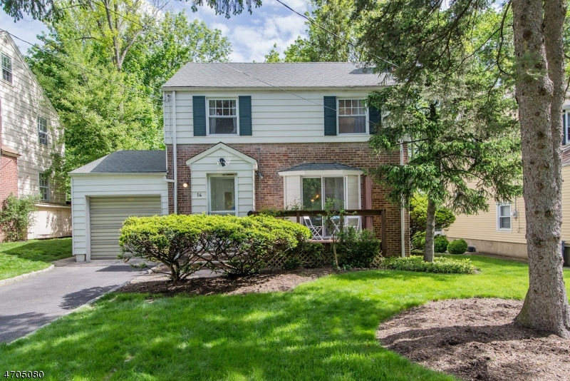 Property Photo:  14 Carleton Ct  NJ 07040 