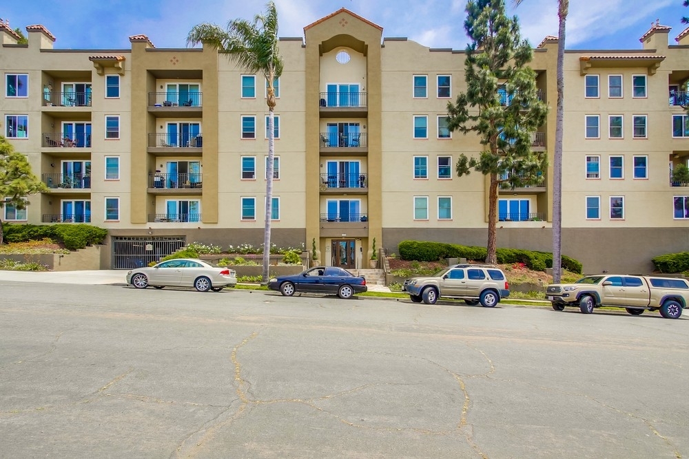 Property Photo: 2445 Brant St 502 CA 92101