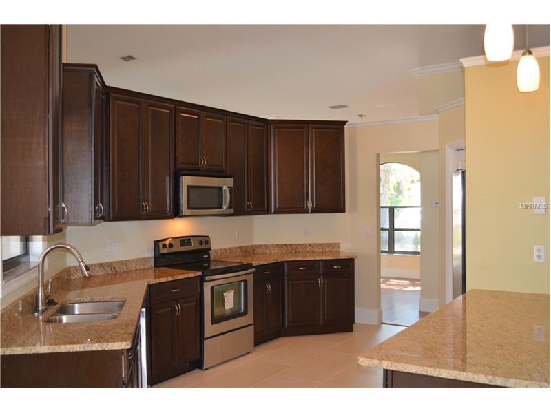 Property Photo: 8425 Palm Lakes Court FL 34243